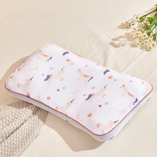 Nuvola Schutzbezug, Motiv Sterne & Einhorn — Kinderkissen-Bezug mit Mesh-Seitenband